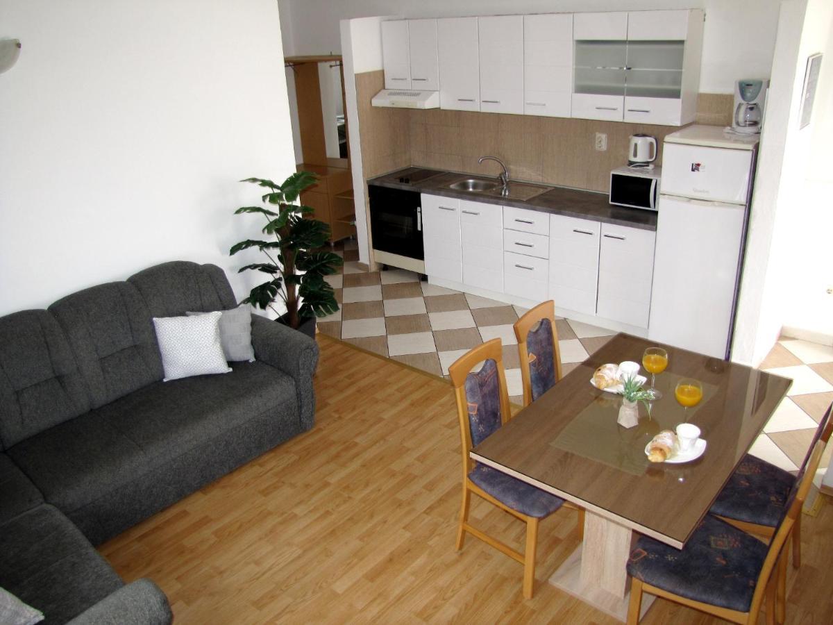 Apartment Klanac *