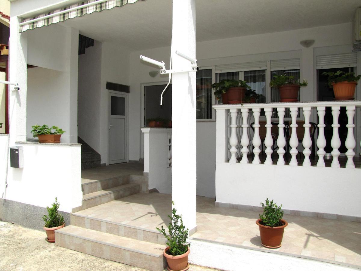 Klanac Apartment *