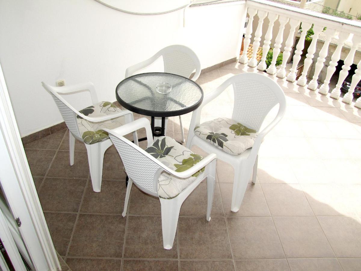Klanac Apartment *