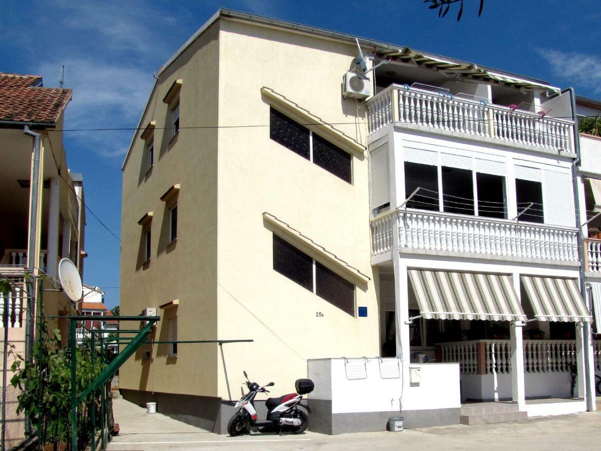 Klanac Apartment *